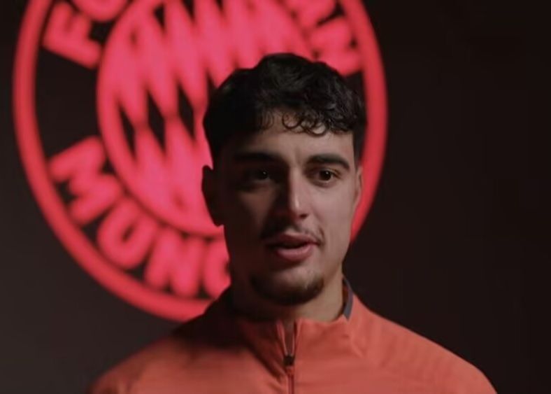 帕夫洛維奇：童年足球偶像是C羅，第一件隊服號碼印了裡貝裡