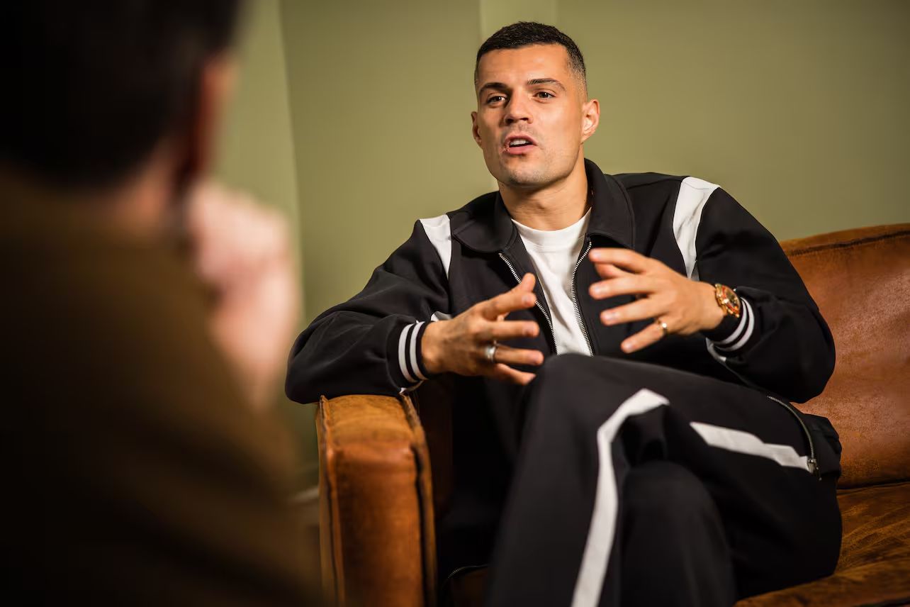 札卡：奧卡福與瑞士隊教練長期沒聯絡？更需腳踏實地少說多做