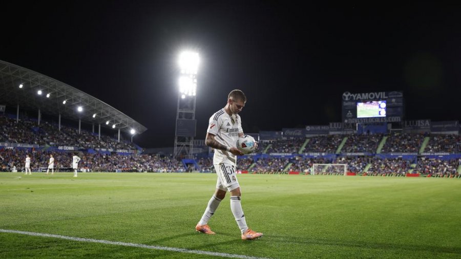 西媒：馬斯坦托諾拒絕手術選擇保守治療，恢復健康日期無法確定