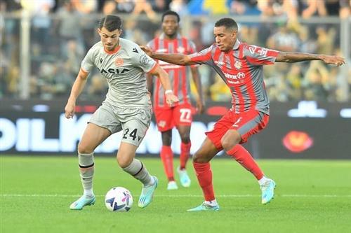 恩波利 vs 克雷莫內斯