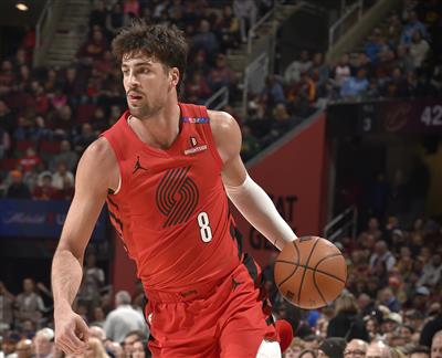 阿夫迪亞半場砍下20分，次節獨得13分率拓荒者逆轉局